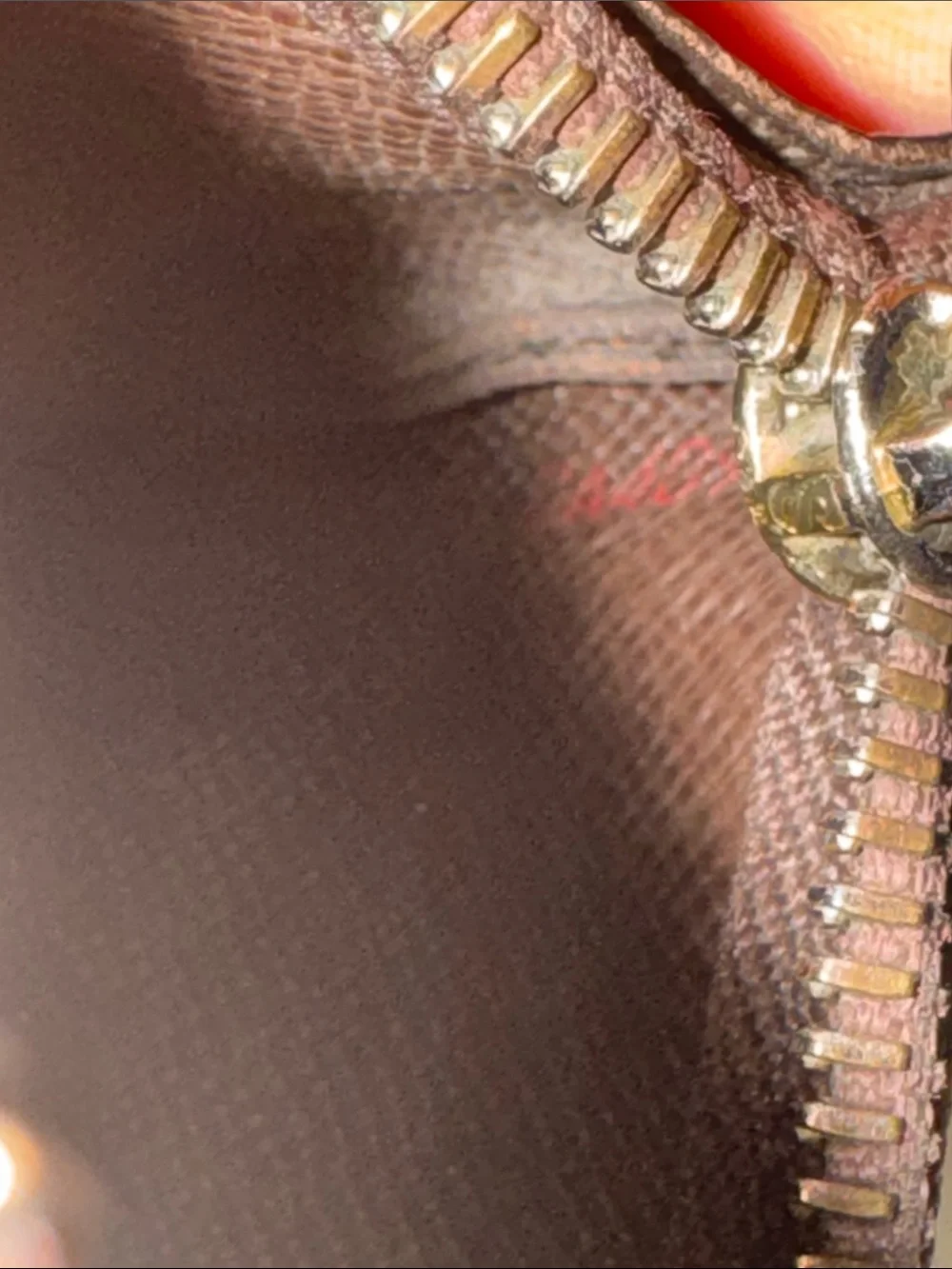 AuthenticLouis Vuitton Damier Ebene Key Cles